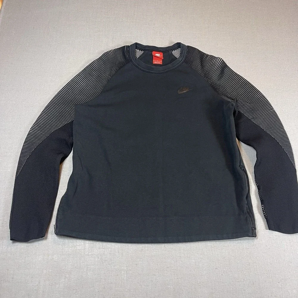 Nike Sportswear Tech Fleece Women's Crew Black XL Side Zipper Ribbed‎ Sleeves